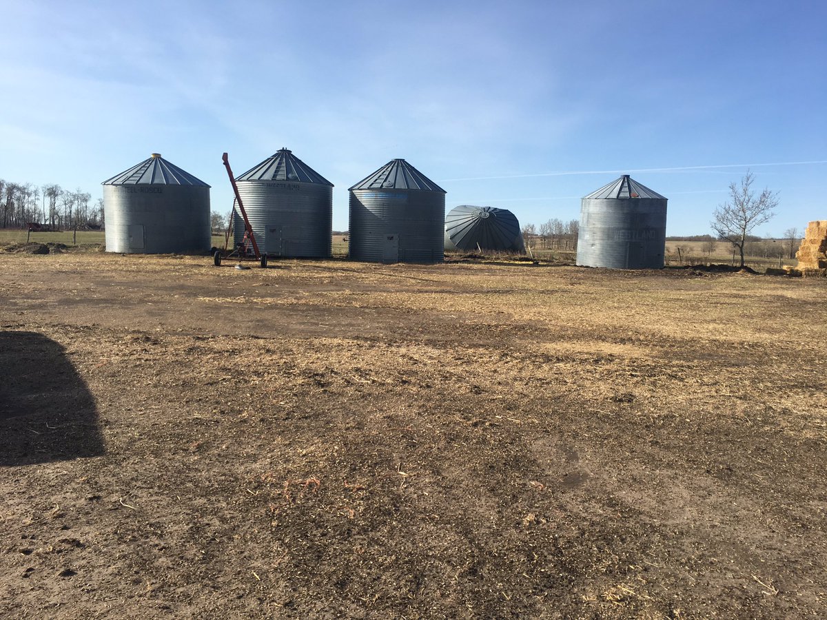 jhozack's tweet image. Apparently it was windy yesterday. #outofline