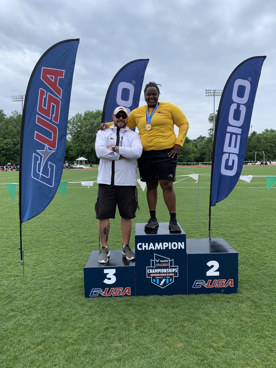 GOLD! 🥇 #SMTTT🦅