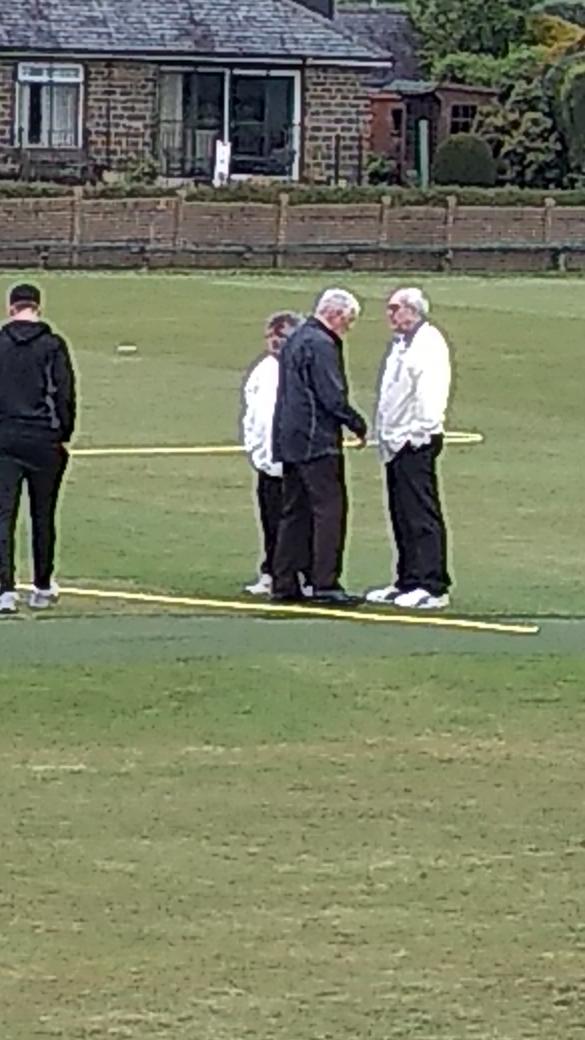 trhirst's tweet photo. Well, this changes everything! Umpires having a chat with an interested spectator and.... https://t.co/eVcCyrG40v