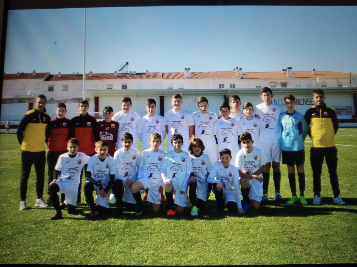 adllerenenseof's tweet photo. Ascendieron el año pasado de 2ª a 1ª extremeña ,y este año nuestros infantiles han vuelto a quedar campeones de liga y ascienden a división de honor!!!
Enhorabuena!!!
Buen trabajo de @JesusToy7 y @Manuel_Cebada 

Mañana en el @adllerenenseof -@UPPlasencia_ se les hará el pasillo. https://t.co/rgFrFXDrYD