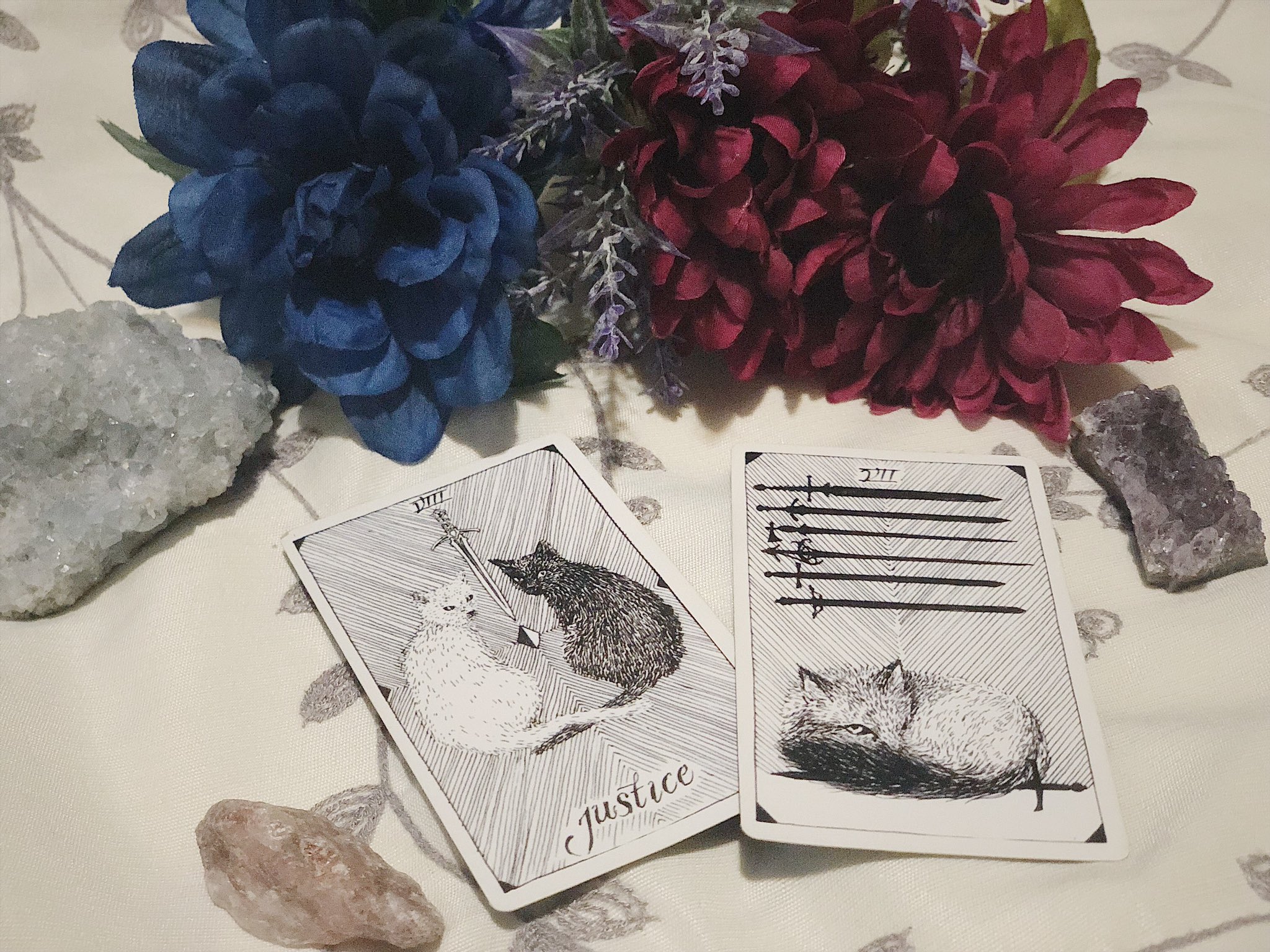 ✨Blessings and Guidance from the Divine...You're thoughts have been consuming you and your ruminating on something that’s causing you to shrink back into yourself. Guard your thoughts they contain powerful creative energies. A solution will present itself you just need to... https://t.co/jpERp1FcQm
