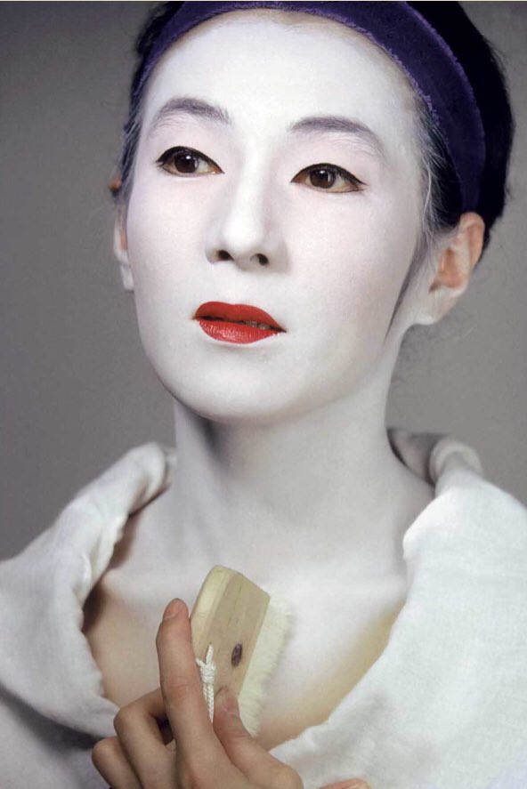 античные тенденции в макияже. история макияжа. история визажиста. история возникновения макияжа. история визажиста.