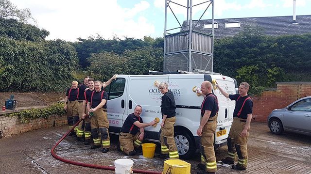Saturdays without weddings well spent! Charity Car Wash 🧼 at Auchtermuchty Fire Station 🔥 👨‍🚒 on until 2pm today!
#charitycarwash bit.ly/2vQySdd