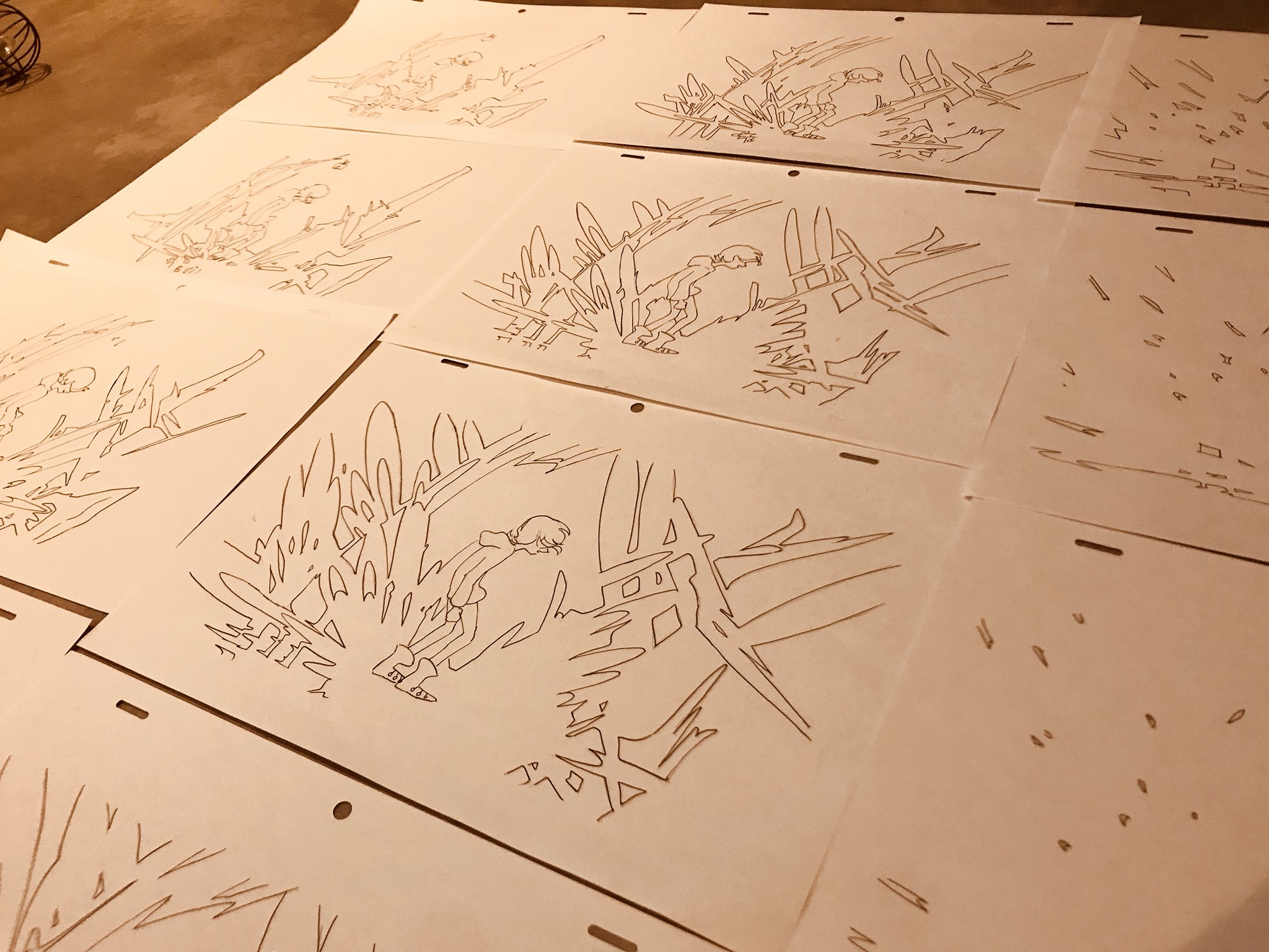 革蝉 ずっと真夜中でいいのに 様の 正義 で描かせていただいたmvのアニメーションで気に入っている原画です 部屋が変わる場面と 星の海と 大きいアヒルちゃんの場面が思い入れ深い