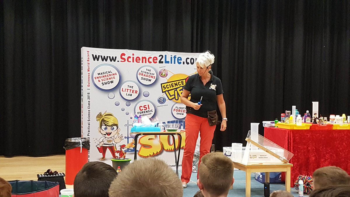 ModelSci's tweet photo. Some super pics from our Science Fair with our partner primary schools on 1st May. https://t.co/t0Ts64OaAs