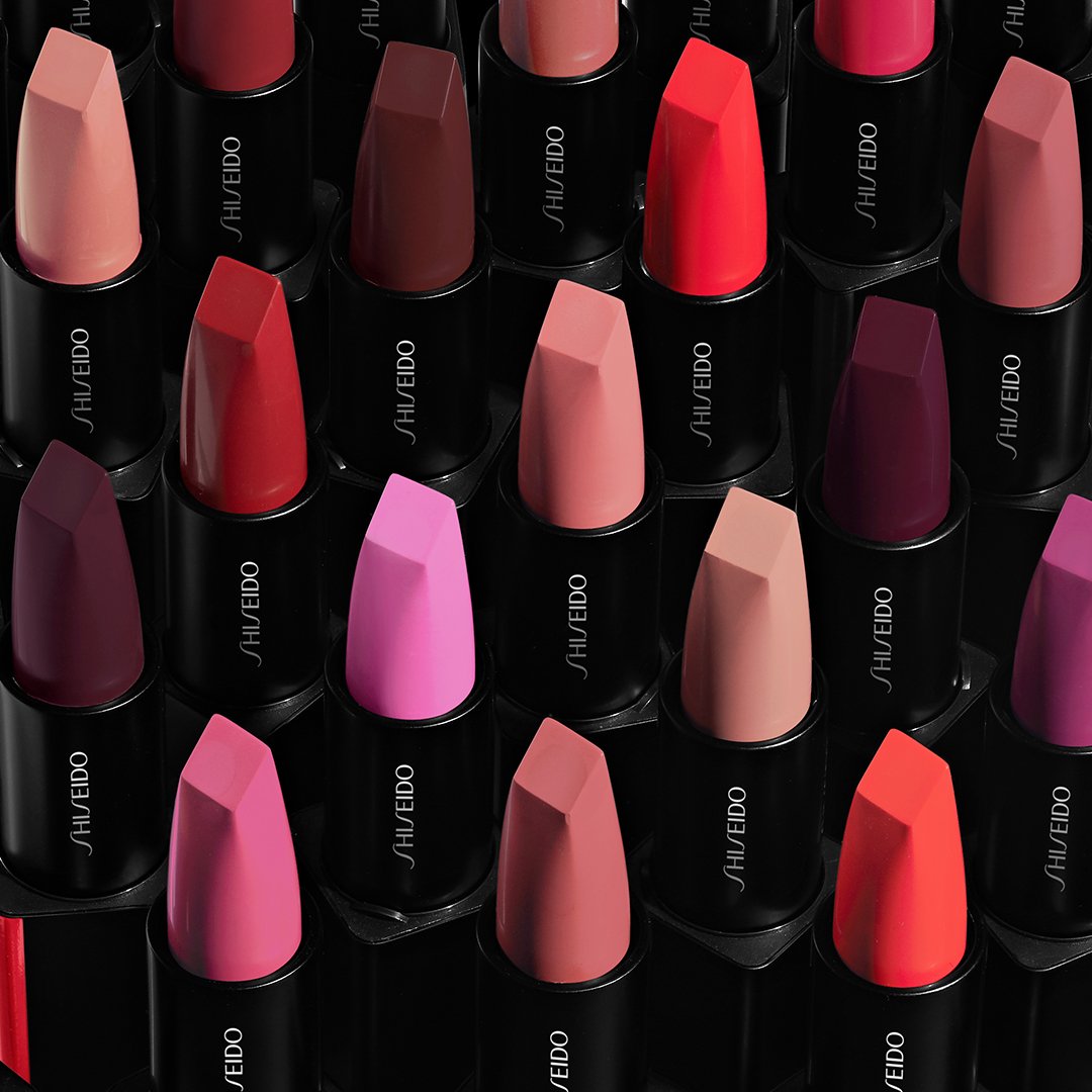 SHISEIDO_Italia's tweet photo. Per la festa della mamma, regala labbra vellutate e colore intenso. Scegli tra le 24 nuance di ModernMatte Powder Lipstick: https://t.co/aDVer6zUNP #BeautyReimagined #VisibleFeelsInvisible#Jbeauty #ModernMattePowder https://t.co/TX8Hnl4U4Y