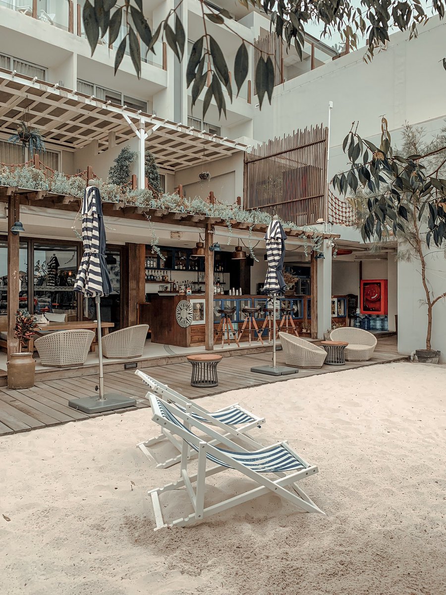 pukpikbp's tweet photo. kept pier cafe บางเสร่ สัตหีบ สวยมากๆเหมาะกับถ่ายรูปลง ig ไปตั้งแต่ร้านเปิดคนน้อย #ReviewThailand #รีวิวคาเฟ่ #รีวิวพัทยา #รีวิวชลบุรี https://t.co/gIJ5Wfofz8