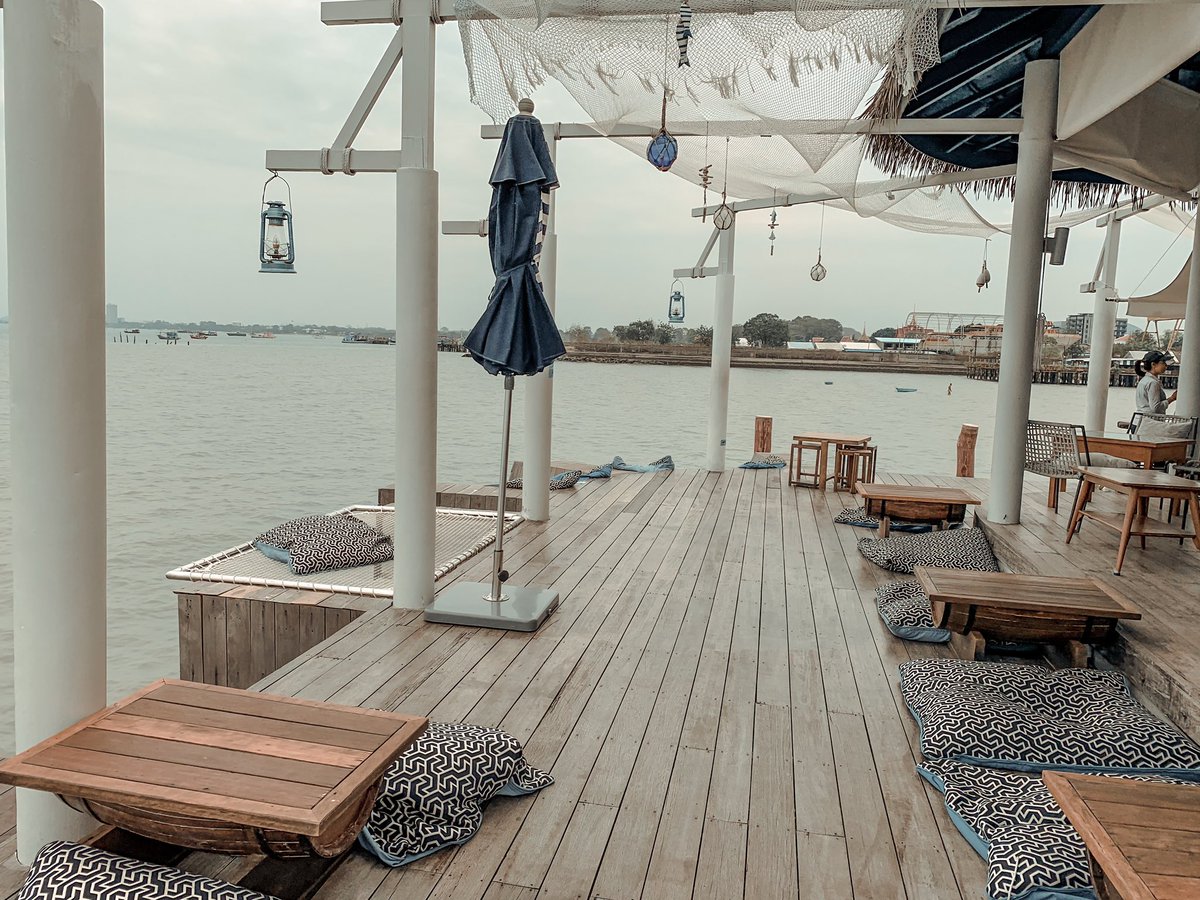 pukpikbp's tweet photo. kept pier cafe บางเสร่ สัตหีบ สวยมากๆเหมาะกับถ่ายรูปลง ig ไปตั้งแต่ร้านเปิดคนน้อย #ReviewThailand #รีวิวคาเฟ่ #รีวิวพัทยา #รีวิวชลบุรี https://t.co/gIJ5Wfofz8