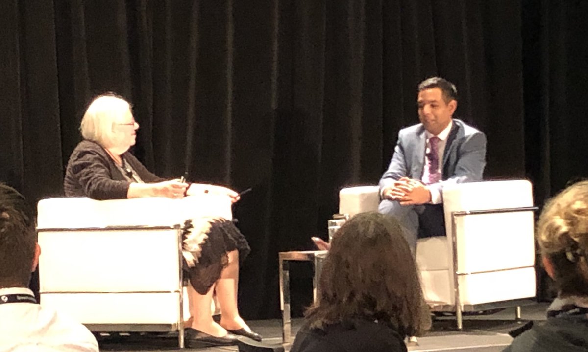 ccna17_ccnv17's tweet photo. Kathy Pichora-Fuller from @ccna17_ccnv17 @ccna_ccnv interviewing @DrSamirSinha on sensory-cognitive aging #SACevent #Montreal @CCNA_Trainees https://t.co/v8OJCrXY93