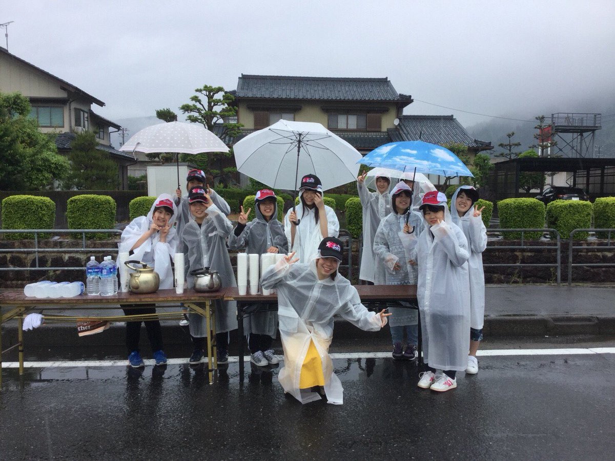 鯖江市役所jk課 A Twitter こんばんは 鯖江市役所jk課です 明日は快晴予報 明日の第41回鯖江つつじマラソン大会で 給水ボランティアをします ハーフの部の皆さん 北中山分遣所前で待ってます 熱中症に気をつけて完走頑張ってください Jk課 鯖江市役所jk課 A Twitter こんばんは 鯖江市役所jk課です 明日は快晴予報 明日の第41回鯖江つつじマラソン大会で 給水ボランティアをします ハーフの部の皆さん 北中山分遣所前で待ってます 熱中症に気をつけて完走頑張ってください Jk課