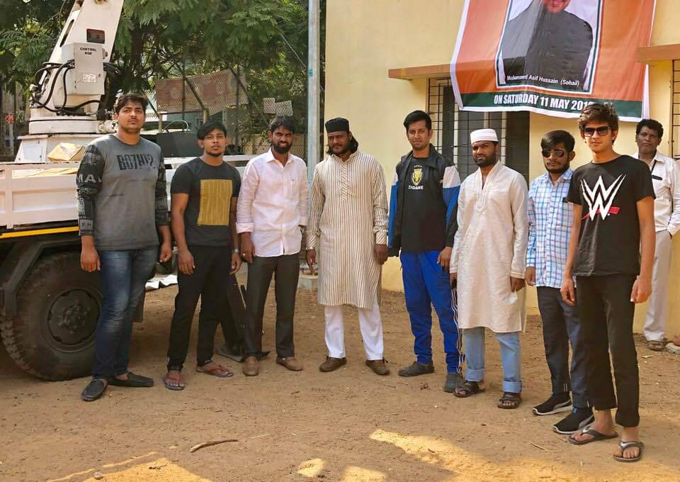 MohdRashedFaraz's tweet photo. Our_work_Is_Our_Identity

Standing committee Member &amp; Shaikpet Corporator Janab @MohdRashedFaraz  Alhamdulillah Today Installed New Street lights poles with Fittings in #SURYA #NAGAR #COLONY #GROUD With Residents &amp; AIMIM primary unit president Sarwar bh &amp; members in Shaikpet Div. https://t.co/o5fy1DaIhy