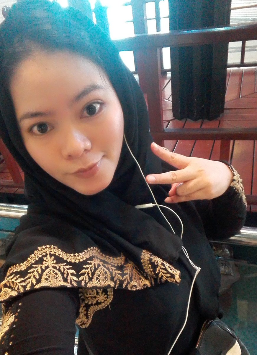 ImRedviolet's tweet photo. Today is my last day off here in KSA 🇸🇦 after 5 years working. At last! I'm going home 🇵🇭 this Thursday! You guys helped me to keep going,
And always think the positive side of life.. I love you @BTS_twt and Army Family 💜!

#MTVBRFANDOMBTSARMY #MTVBRKPOPBTS
#PremiosMTVMIAW https://t.co/N9xmV9YOFK