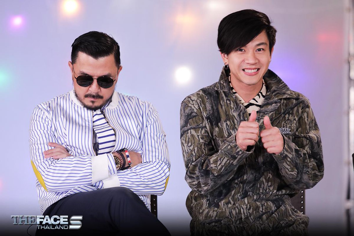 TheFaceThailand's tweet photo. ขอแสดงความยินดีกับ #TeamToni ด้วยนะคะ ที่ชนะแคมเปญ #TheFaceThailand5 จาก #ComfortxTheFaceThailand ในเพลง #ชู้แต่เธอไม่รอบ ชอบแต่เธอไม่รู้ จาก WONDERFRAME feat. KANGSOMKS
ในที่สุดก็มาถึงวันนี้แล้ว ดีใจกับ #MasterMoo และเมนเทอร์โทนี่ด้วยค่ะ https://t.co/CQqWrLPSFY