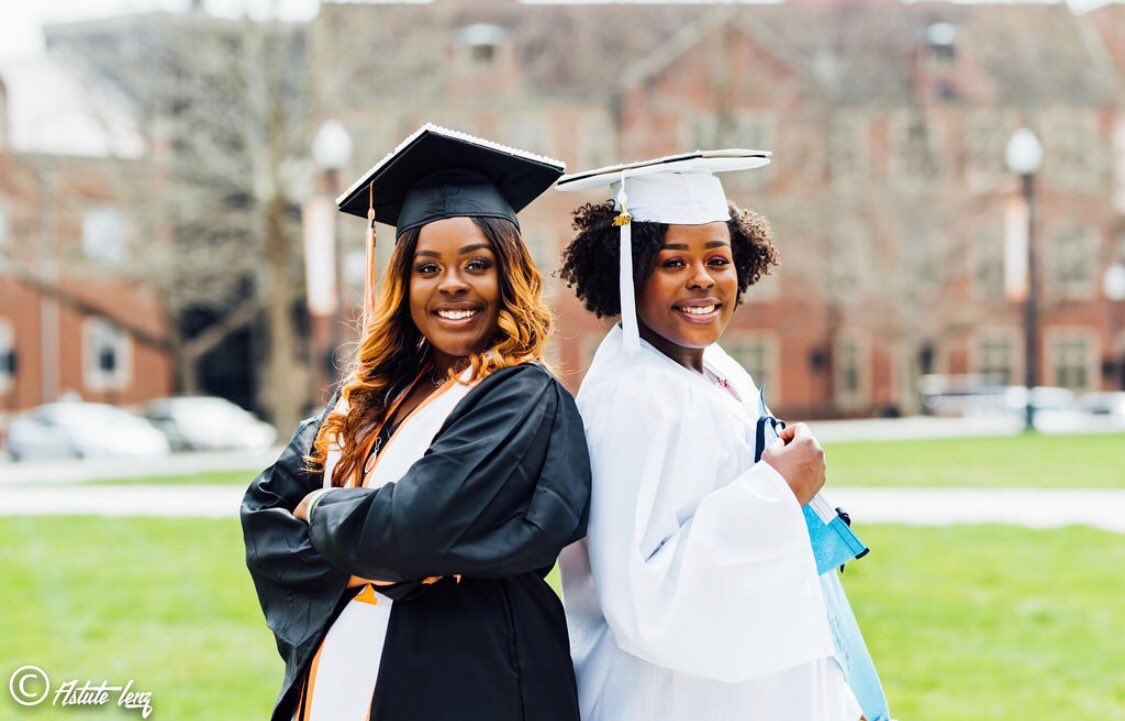 jadynware1's tweet image. Congrats big sis! You’re going to do big things. #UTGrad2019