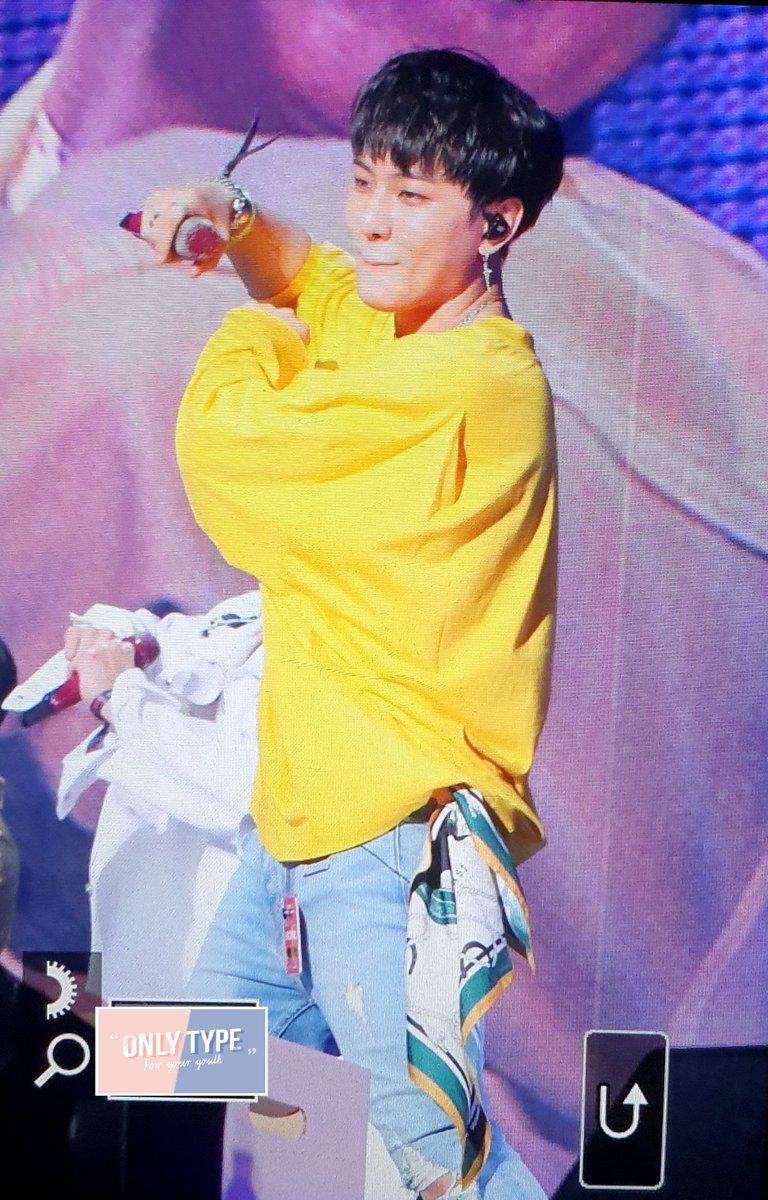 type_only's tweet image. 190511 PEEVIEW
#iKON #DK #동혁 #KEMiSTRYwithiKON

My DIRTY KID ❣
@D_dong_ii