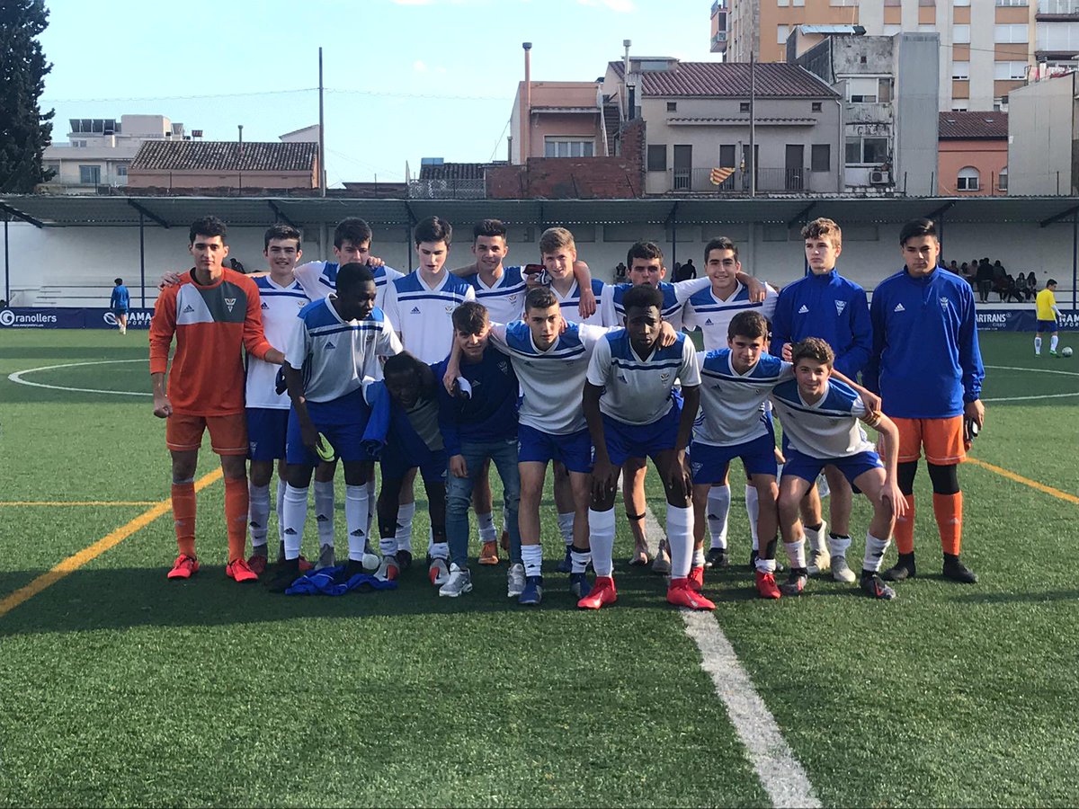 ecgranollers's tweet photo. ⚽🏆És oficial💪 aquest equipàs és de Divisió d'Honor 🙌🙌🙌 el nostre CA aconsegueix l'ascens a la màxima categoria. 😊 Temporadón dels homes de Javi Garcia. Espectacular l'esforç i el treball. Enhorabona CAMPIONS💪👏💪👏 #DH #Campions #Orgullososdelanostrebase #cadets https://t.co/ql1rtOKDwt