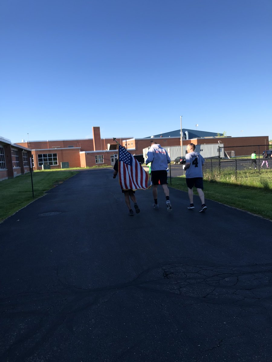 KFHSLMC's tweet photo. Great time @Fort5K #WeAreFirebirds https://t.co/pCthRWOp5r