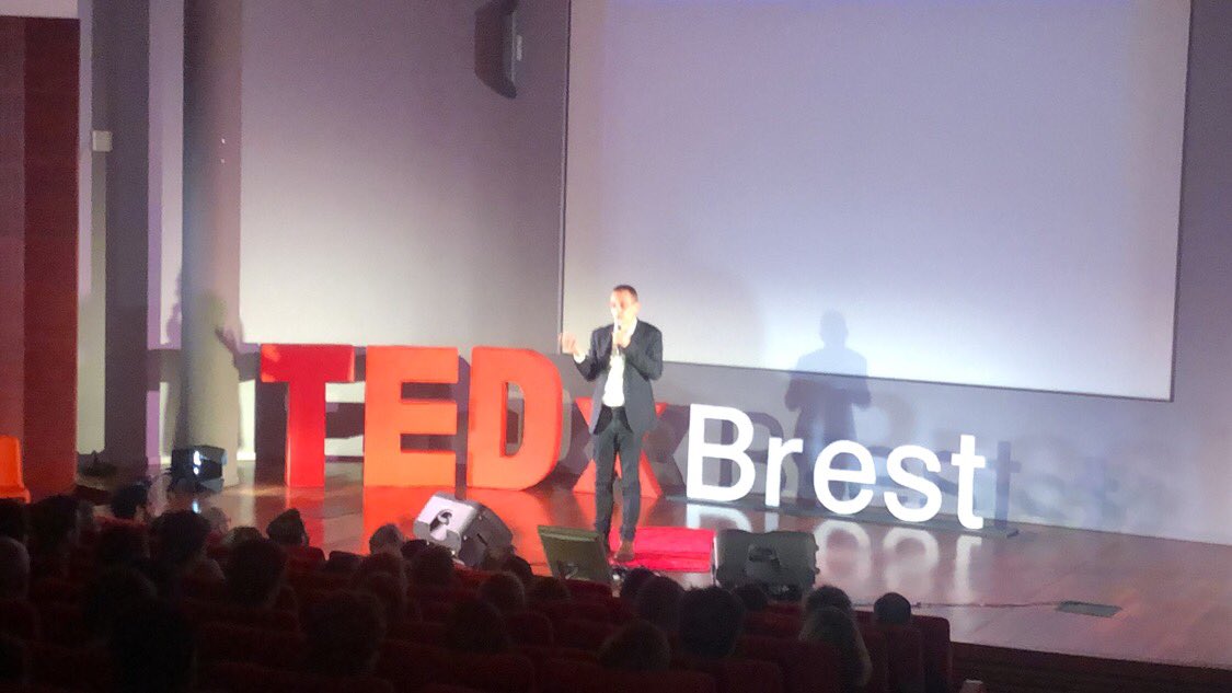 TEDxBrestFR's tweet photo. Guillaume Prigent réalise un talk sur la #CyberSecurity #TEDxBrest https://t.co/S0bb6RMDDX