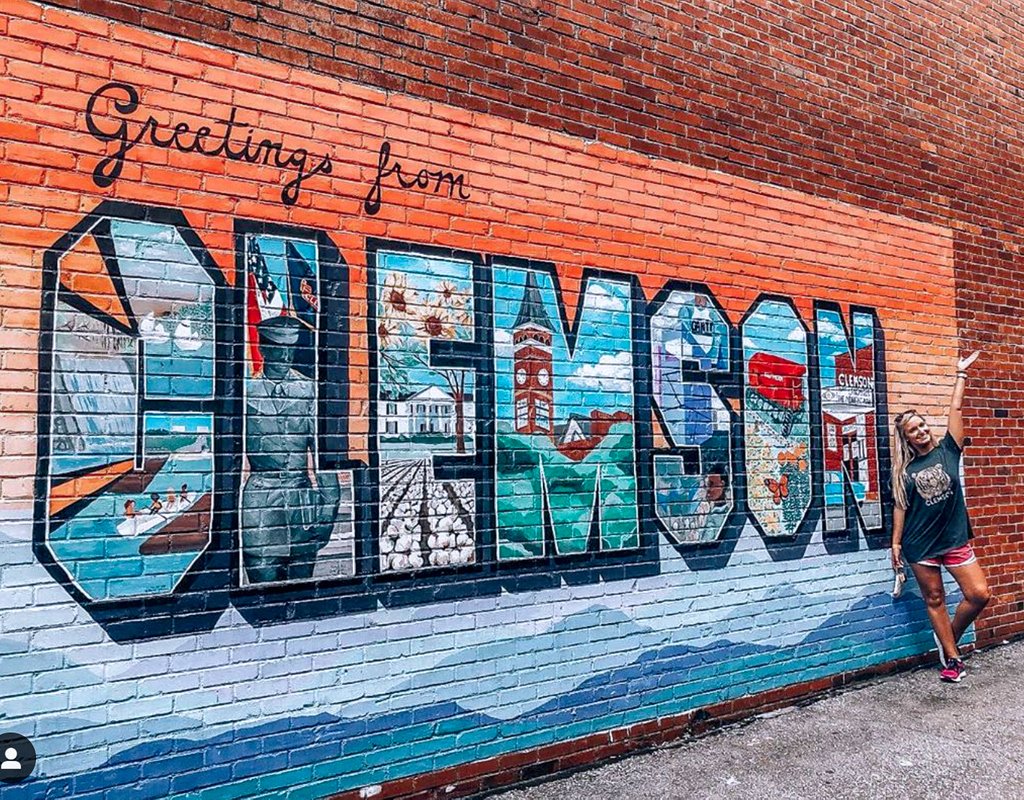 TTGrafx's tweet photo. There's no place like Clemson! 💜 https://t.co/CsariWLZhV