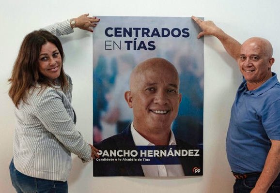 En TÍAS (Lanzarote) se han cubierto de gloria con este #MastersOfSlogans 

📩 <a href="/scarNin1/">Trena's</a> <a href="/cap0/">Tomàs Fuentes</a>