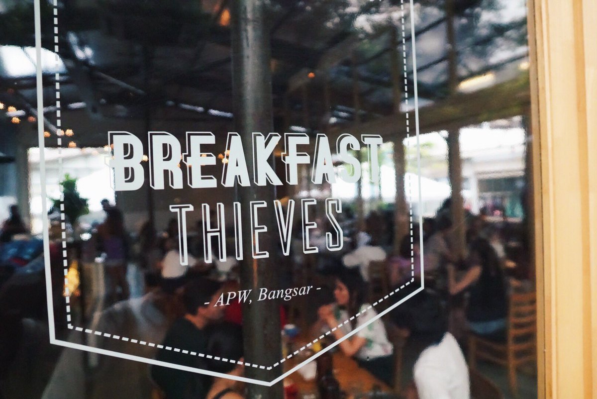 Dan_king888's tweet photo. After a days worth of shopping, take a break and chill at Breakfast Thieves as they provide you with the perfect ambiance. #PrelovedIsReloved #AMU2787live2019 https://t.co/XwP0eJ6dGD