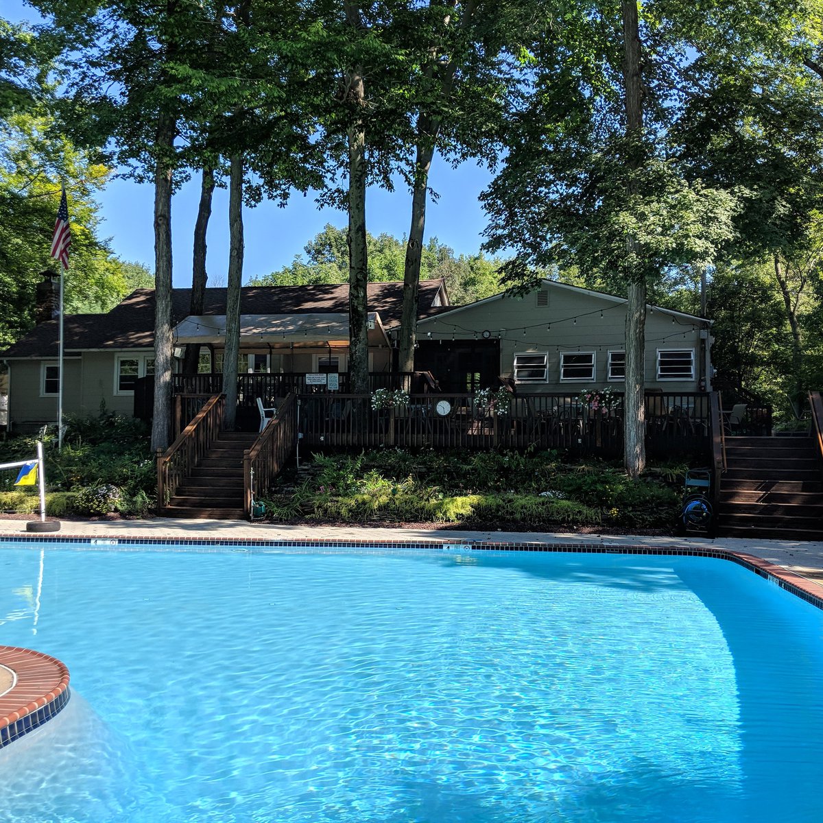 cherokee-nudist-resort-crossville