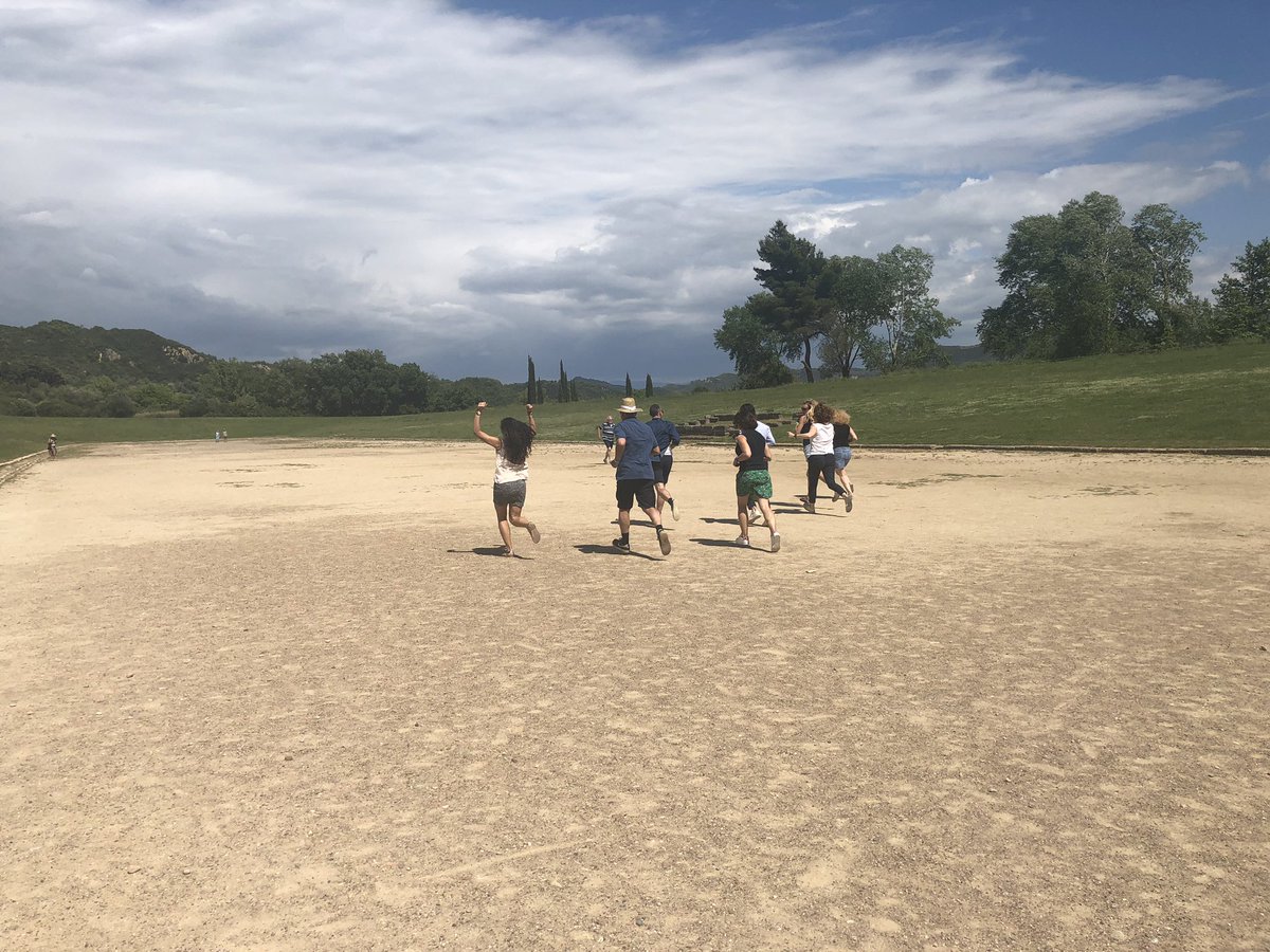 MedecinGeek's tweet image. Course de 192 mètres à Olympie 😎 Bravo aux gagnants 🏆😀 @Les_BigBoss   #BBSE2019