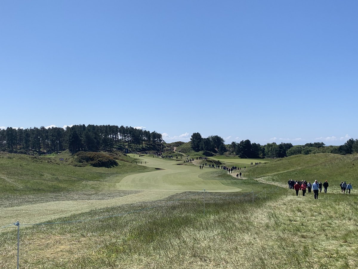 HIOGSLytham's tweet photo. 11th hole at Hillside, great hole https://t.co/RrQbzA7grZ