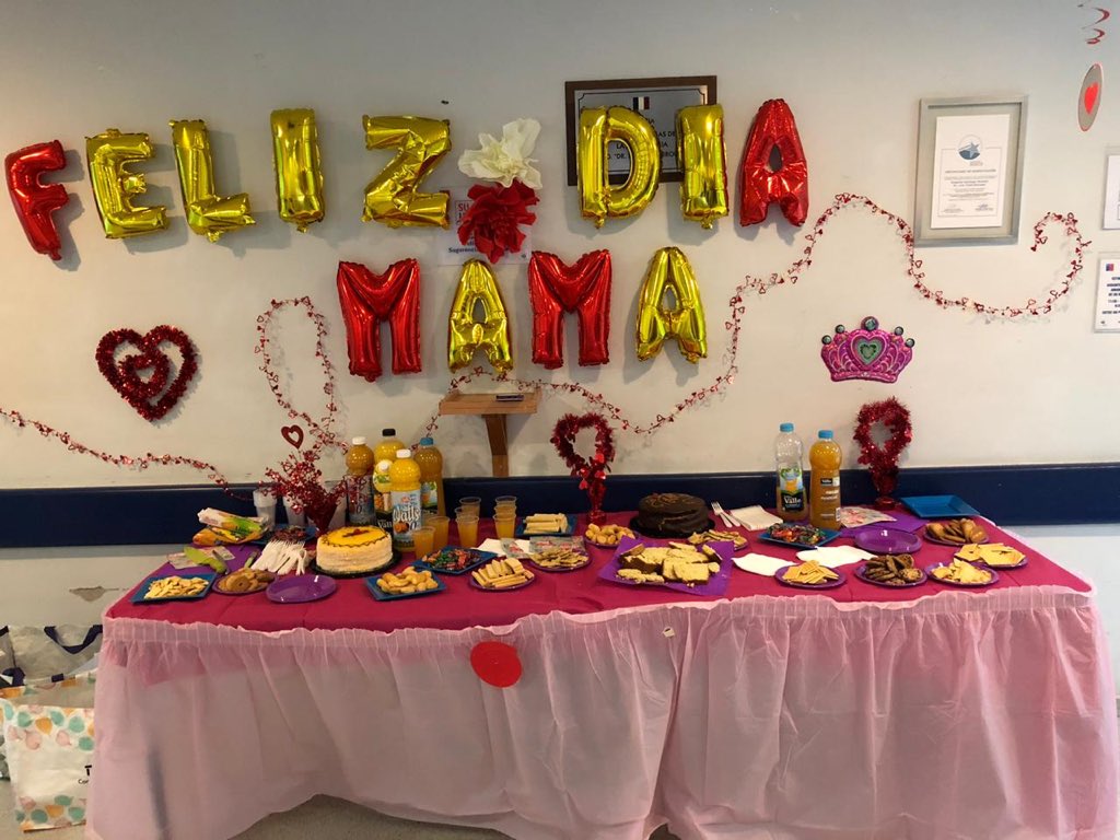 neovidas's tweet photo. Feliz día a estas tremendas mamás @HLTisne 
 
#diadelamadre #mamá #suluchaempiezaantes #prematuros #neovidas #maternidad https://t.co/rqNMZNefgi