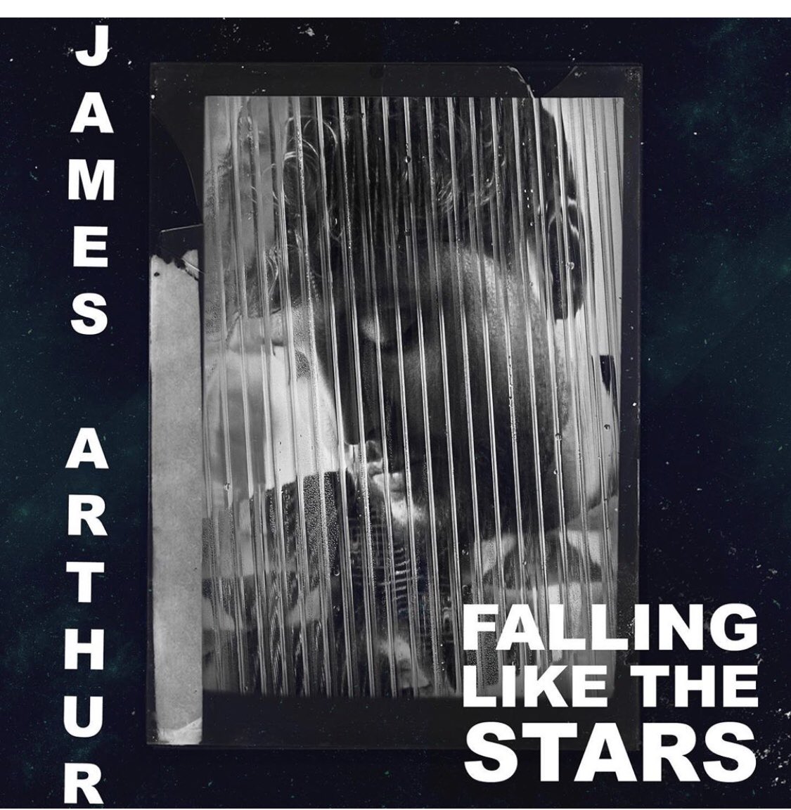 gem2991's tweet photo. #FallingLikeStars absolutely beautiful @JamesArthur23 I can see this playing a part as my wedding song in later years 💁‍♀️ deserves to be number 1! Smashed it again 👊#JArmy#worthnumber1 https://t.co/iVqNfKt7Q6