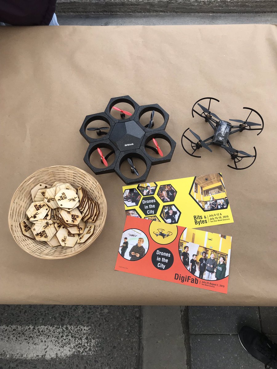 UofTDaniels's tweet photo. Weโre all set up for @sci_rendezvous @UofT! Bring your kids to #UofTโs St. George campus to find us! Fly a drone! Create a model of a city block! And learn about the #summercamps we are offering at #OneSpadina this summer! #Toronto #Torontokids #STEAM https://t.co/qM4z5sScd1
