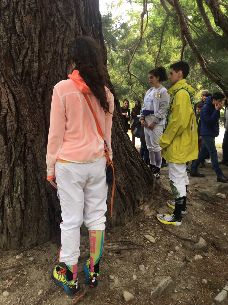 vvallet67's tweet photo. Al via la performance di Caterina Gobbi al Castello Gamba.. poesia e musica sotto la sequoia @CultureVdA https://t.co/AQzslENpun