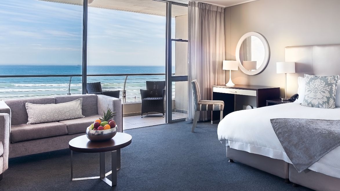 DreamTrips's tweet photo. Spend 3 days &amp; 2 nights at the Lagoon Beach Hotel in captivating Cape Town! Explore one of the most scenic and culturally diverse cities in South Africa on this #DreamBreak

Book Now ➡️ https://t.co/aj6bYxY5pj https://t.co/hJMsm0mVfJ