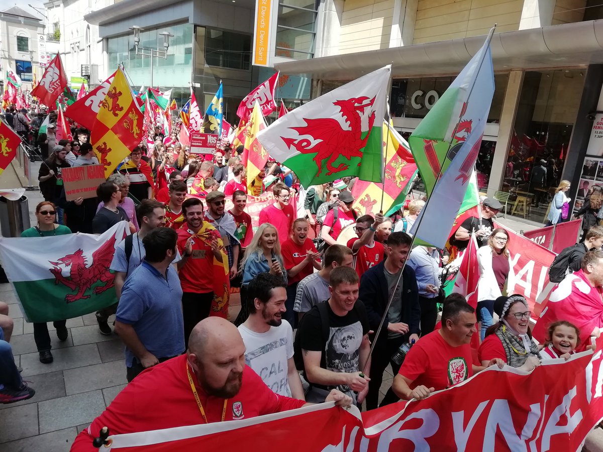 neiljmcevoy's tweet photo. Enormous march. Absolute scenes in the centre of Cardiff. A watershed moment for Wales #AUOBCymru https://t.co/IIuvByeRCV