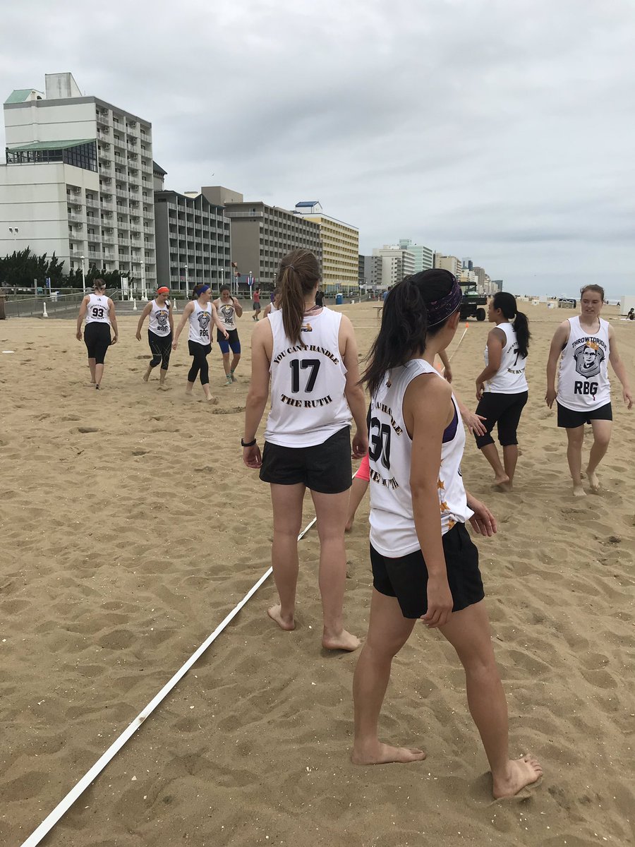 ThrowtoriousRBG's tweet photo. WE’REEEEE BACK!! First game vs. Lamp @ #beachnats https://t.co/kaQWEBwvwf