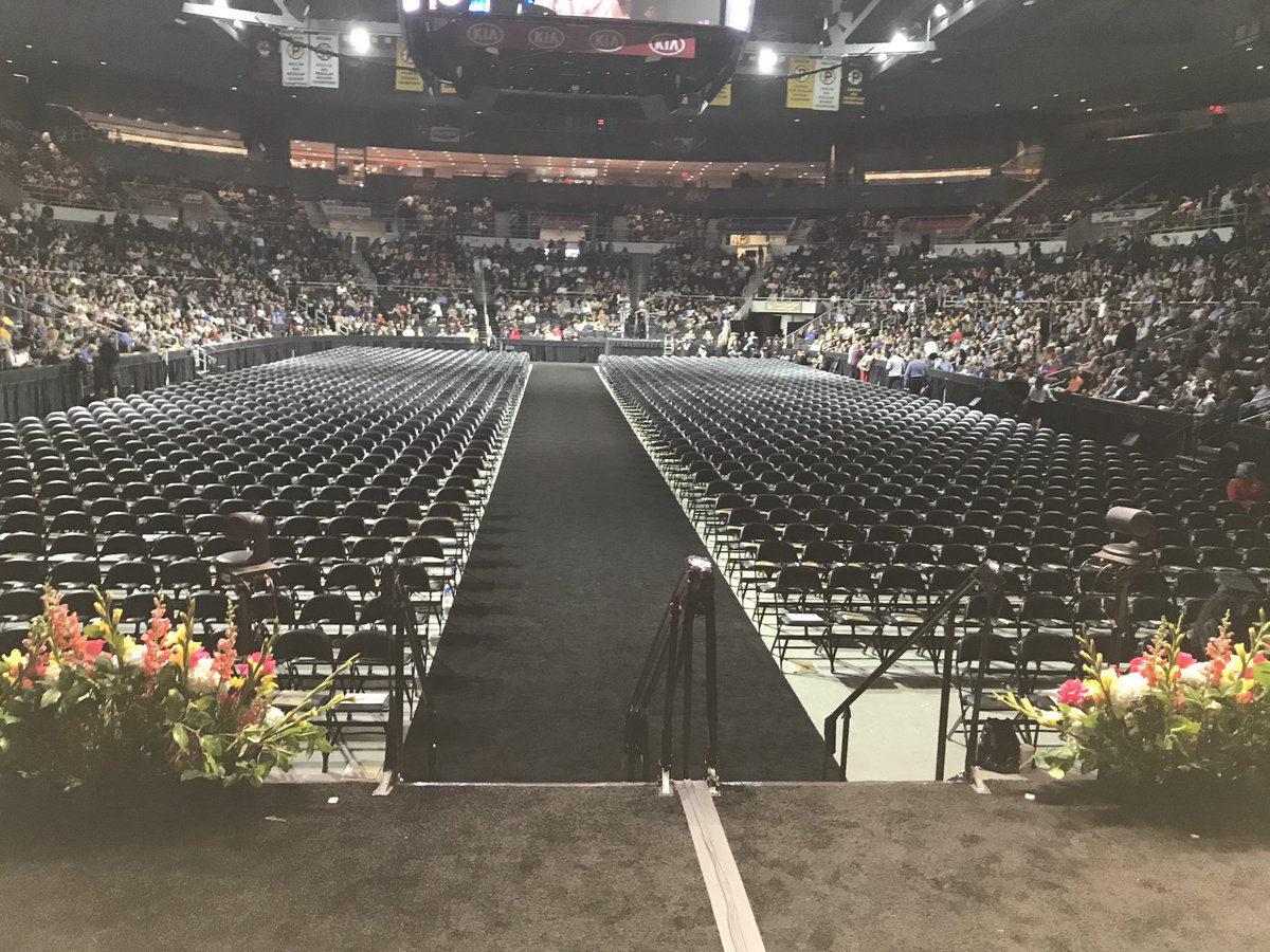 RICNews's tweet photo. Itβs time to celebrate student success! #RICnews #RICcommencement
@FrankDSanchez @GovRaimondo @RICAlumni @TheAnchorRIC https://t.co/0zHRp9kEYw