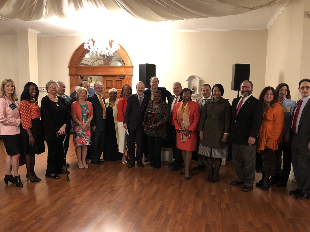 RepEliotEngel's tweet photo. It was an honor to join so many friends last night at the HRCA 41st Annual Spring Dinner, and to present my dear friend and former staffer Cynthia Miller with a Congressional Record in her honor. Congrats to her and all of the other deserving honorees! https://t.co/XmqZtZOyok
