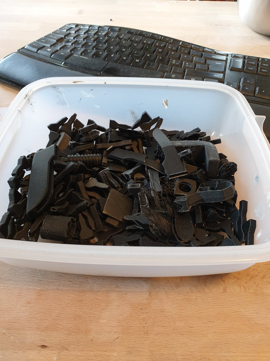 3DPIceland's tweet photo. Material testing is fun. @OwensCorning #xstrand GF30-PP put thorugh some tests, printing away stuff for a reveiw :) #3dprinting https://t.co/UN2c1ctPMr