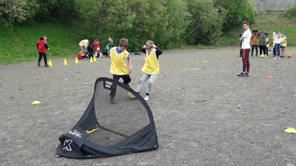 CVimoutiers's tweet photo. Journée #interdegrés paralympique pour la labellisation #JO2024 des écoles @EcoleFlaubert @EcoleQueneau @ECrouttes et du collège 
Merci à l’équipe EPS,aux enseignants présents 
Coup de chapeau à Mme Gaignon pour l’organisation 👍
@FRAparalympique #élèvesVimoutiers @Jo2024Paris https://t.co/XDm341yU8K
