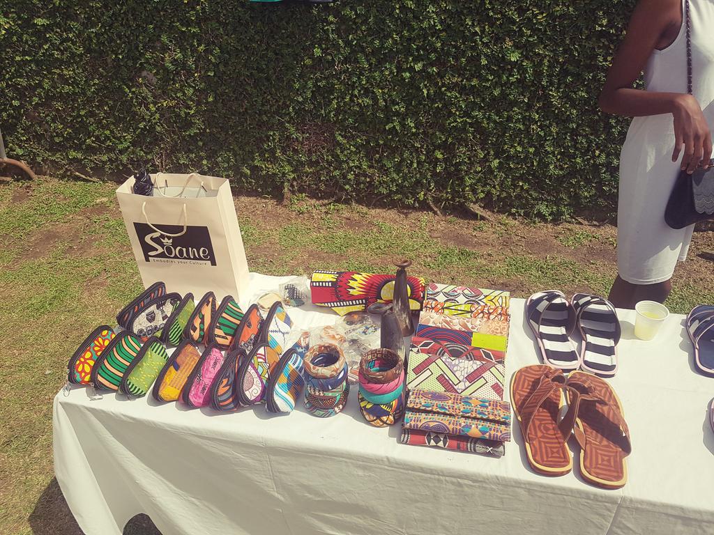 Ledawa's tweet photo. S.S STORE vous invite à sa vente privée. 📅 11.05.19 ⌚ 11H00 📍 LE SENSO. FACE ÉCOLE AMÉRICAINE BONAPRISO. 📱 656047958
#SSSTORE #VENTEPRIVEE #DOPE #DCLP #DOUALACESTLAPUISSANCE #TT2378 https://t.co/1Tsi4zB3wH