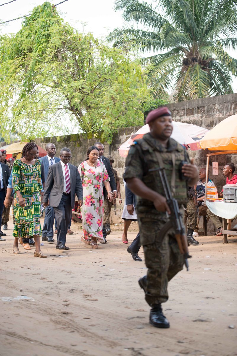 DeniseNyakeru's tweet photo. Avec un personnel multidisciplinaire de qualité et des équipements modernes, le CH Monkole est l'un des partenaires stratégiques clés de la lutte contre la #drépanocytose en #RDC. Une fierté pour le pays. Je remercie la direction de Monkole pour son appui technique à cette lutte. https://t.co/VfEGWZoeIH