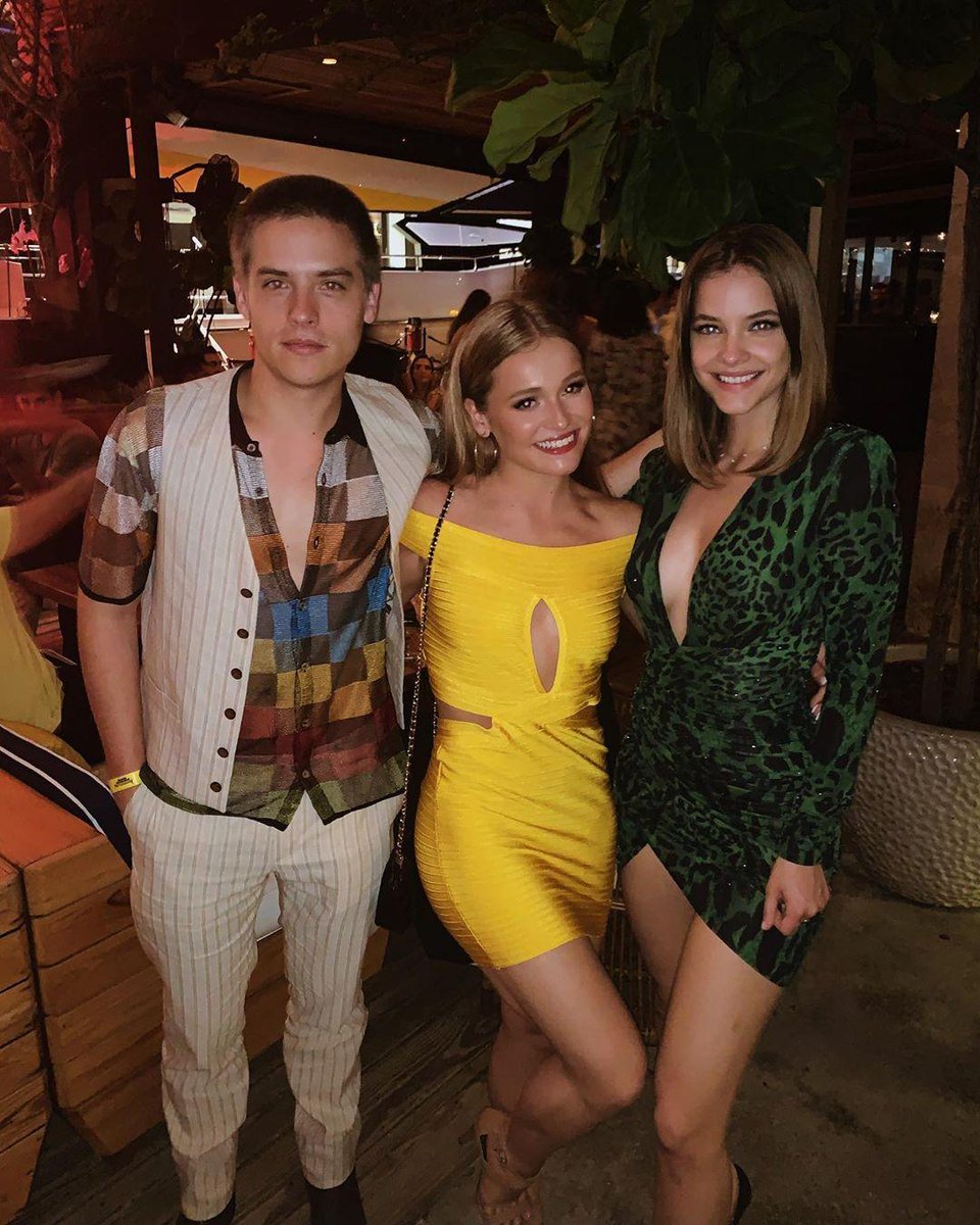 10/05/19 บาร์บาร่า พาลวินกับดีแลน สโปรส ที่งาน Sports IIIustrated Swimsuit On Location after party ใน Seaspice ในไมอามี่ (1)