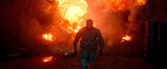 SyoCinema's tweet photo. 「#オーヴァーロード」感想。戦争・アクション・ホラー・ゴア…ジャンルを自在に横断するアイデア満載な爽“怪”作！

ナチものにバイオハザード感をミックスしてPS世代ドンズバの世界観を構築しつつも、決め所は戦争映画の王道ネタできっちり締める。実に心憎い。

ガチ映画好きにしか作れない一本！ https://t.co/xvtWjtjq61