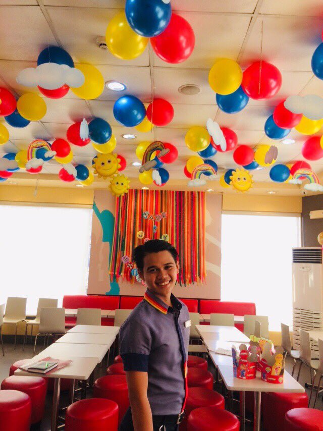 mishkd_'s tweet photo. Hopeless romantic but still living a colorful life 🌈 #LabanPuso #awesoME #KayaPa #WalangPoreber https://t.co/7Pdcz9COAA
