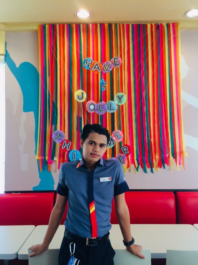 mishkd_'s tweet photo. Hopeless romantic but still living a colorful life 🌈 #LabanPuso #awesoME #KayaPa #WalangPoreber https://t.co/7Pdcz9COAA