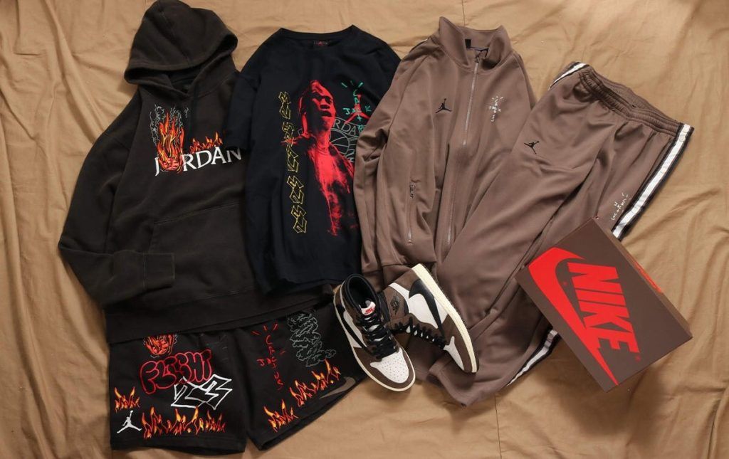 Clothes Under on X: "Travis Scott x Jordan 1 "Cactus Jack" apparel loaded on Nike! Open link now -&gt; https://t.co/lkIIfaTuQe https://t.co/UdpFI7yDGZ" /