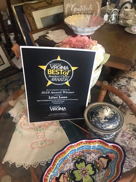 LLConsignments's tweet photo. Wow! We won Gold in our category. What an honor. Thank you to everyone that voted for us. We sincerely appreciate it! https://t.co/OYquumGMOz https://t.co/I9djTr0gL4