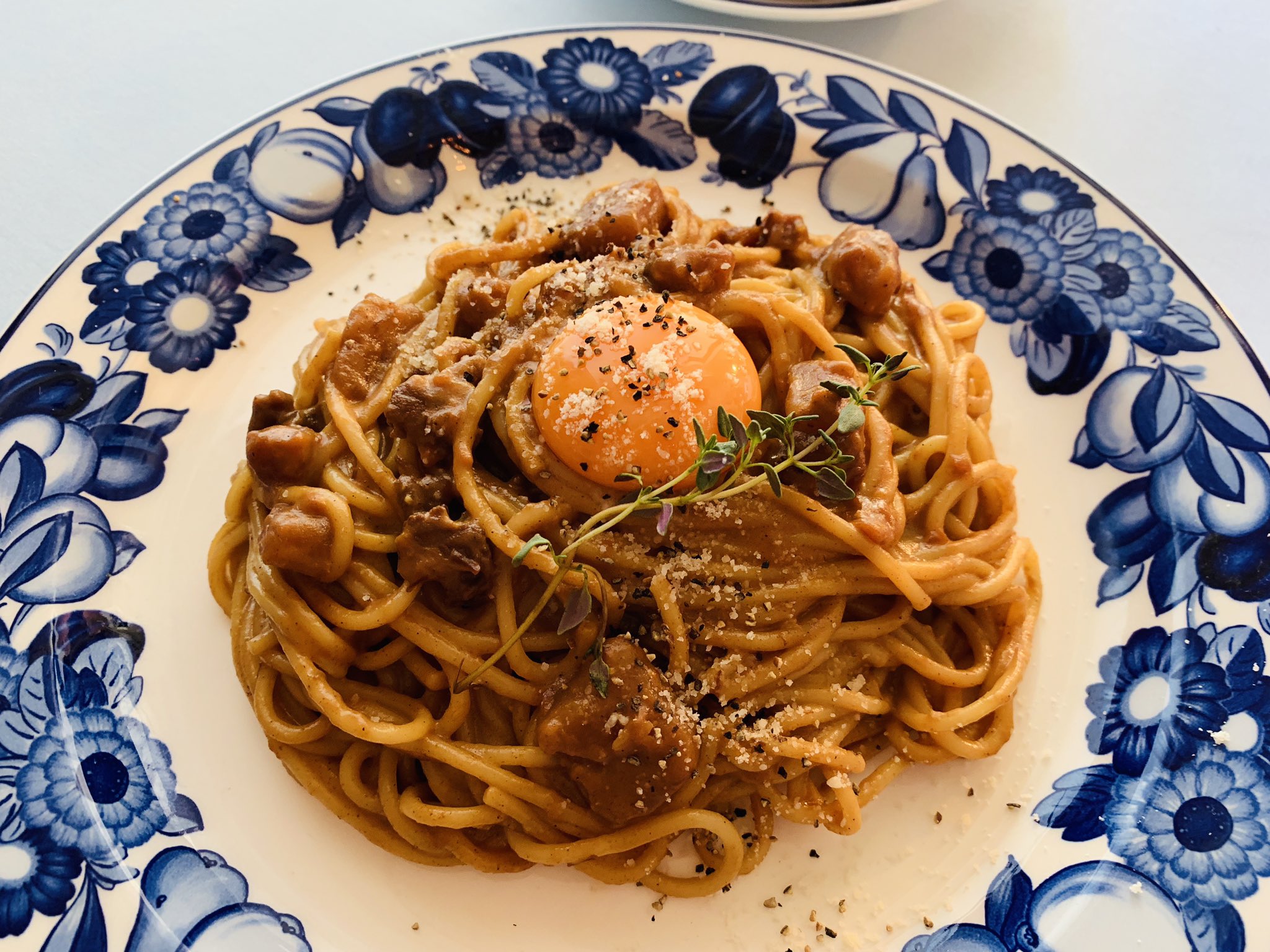 一条もんこ レトルトカレーアレンジ カレーカルボナーラ レトルトカレー1袋 粉チーズ大3 コーヒミルク2個 チューブにんにく小1 混ぜて1分加熱して 茹でパスタを絡めて卵黄を添えて完成 2行程 2分で作れる極旨カルボナーラ あなたの知ら 一条もんこ レトルトカレーアレンジ カレーカルボナーラ レトルトカレー1袋 粉チーズ大3 コーヒミルク2個 チューブにんにく小1 混ぜて1分加熱して 茹でパスタを絡めて卵黄を添えて完成 2行程 2分で作れる極旨カルボナーラ あなたの知ら