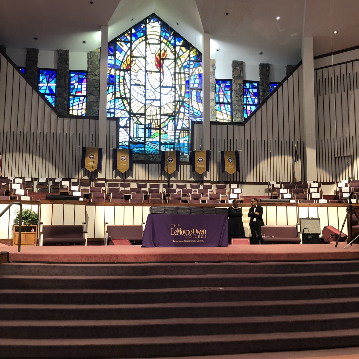 LOC_Magicians's tweet photo. Itโs almost time to celebrate the Graduating Class of 2019! LeMoyne-Owen College Commencement. 10 am at Mt. Vernon Baptist Church -Westwood. 620 Parkrose Rd. #lemoyneowencollege #locmagicians #hbcu #hbcugraduation #hbcugrads #memphis https://t.co/lvzAhoh4XC