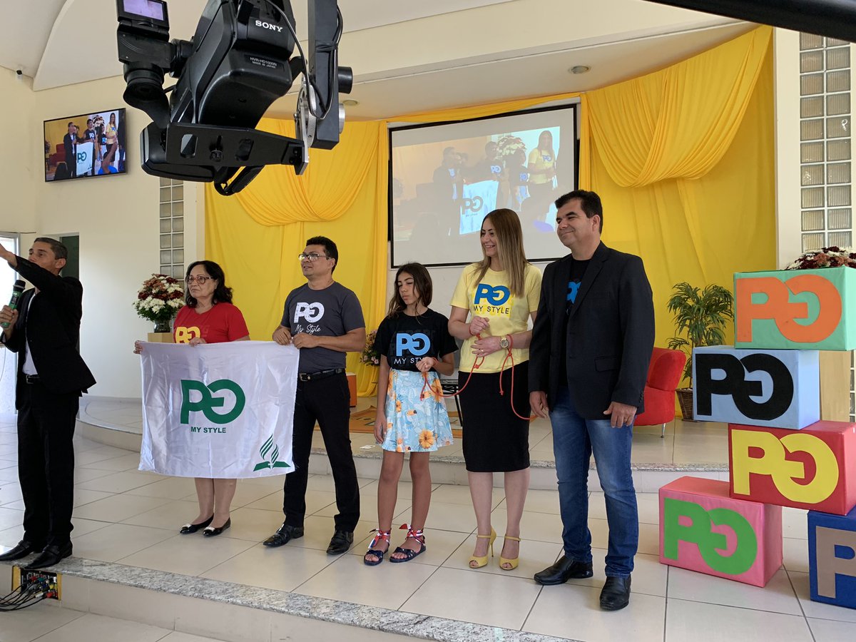 prmoisesmsilva's tweet photo. Igreja Central de Garanhuns estará no Centro da cidade no Impacto Esperança. A distribuição dos livros serão através dos PGs e dramatização por famílias tendo uma corda vermelha entre eles. A união do amor entre o casal e continua por gerações. #impactoesperanca2019 #pgmystyle https://t.co/CnVeoYeXb4